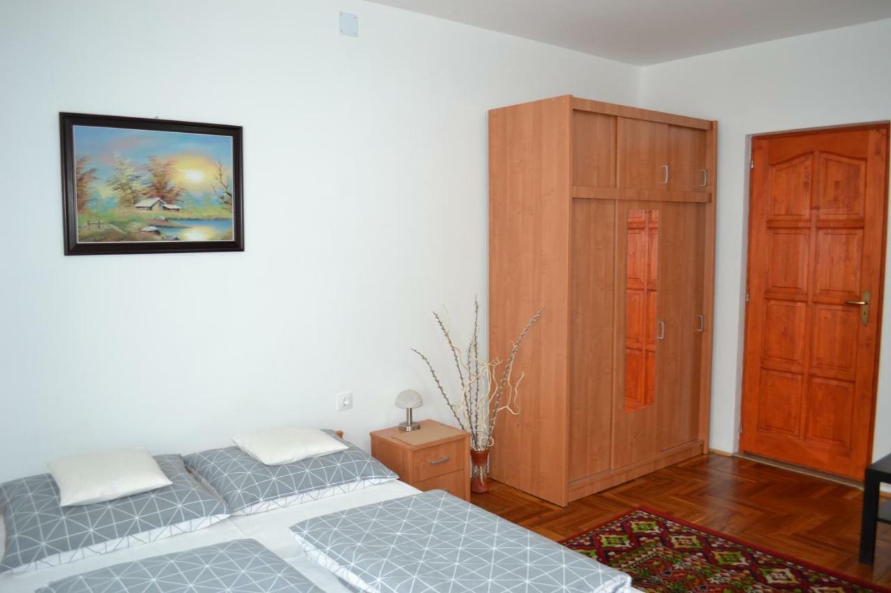 Liliom Apartman Гюла Екстериор снимка